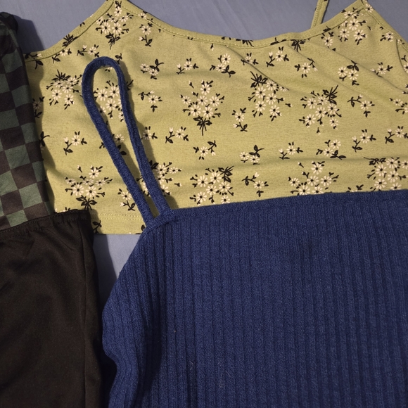 ⚫️3 For $25 🏁Women's XL Crop Top / Tube Top Bundle🏁 - Picture 3 of 3